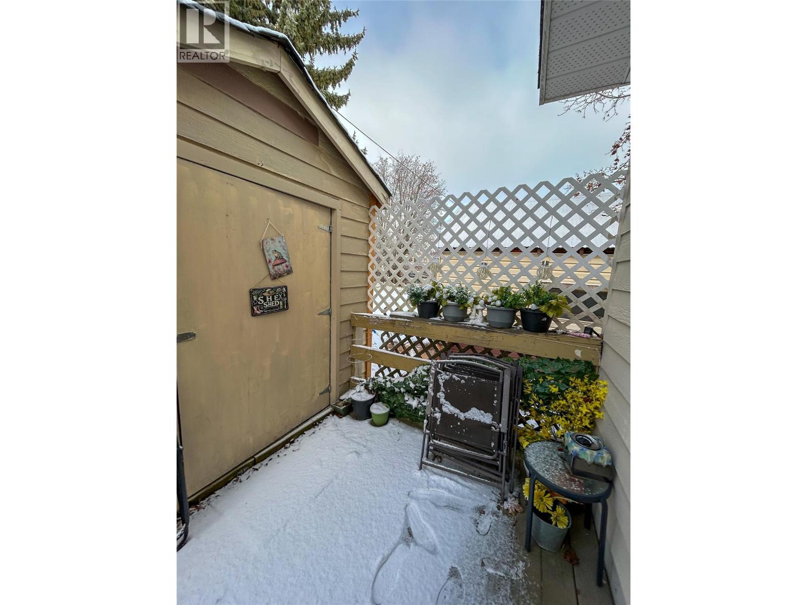 416 Sayward Avenue, Salmo