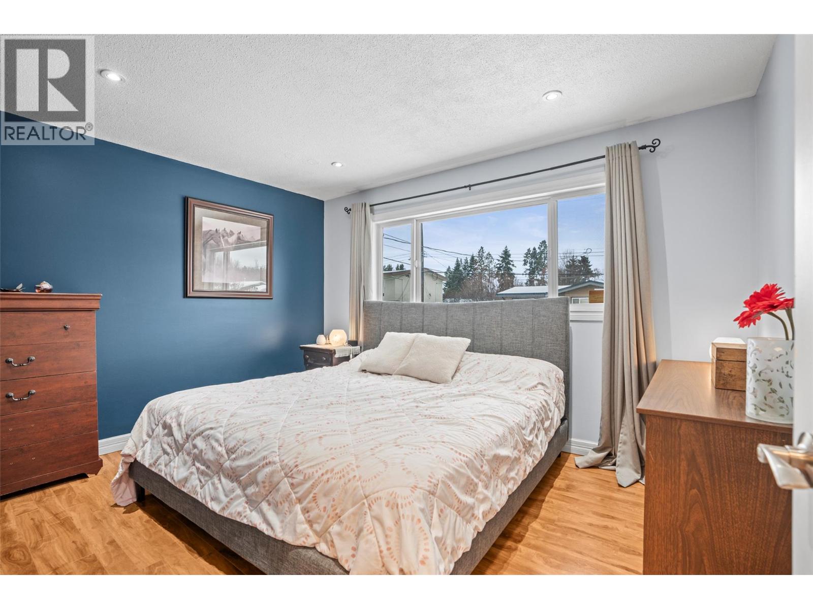  2102 41 Avenue, Vernon