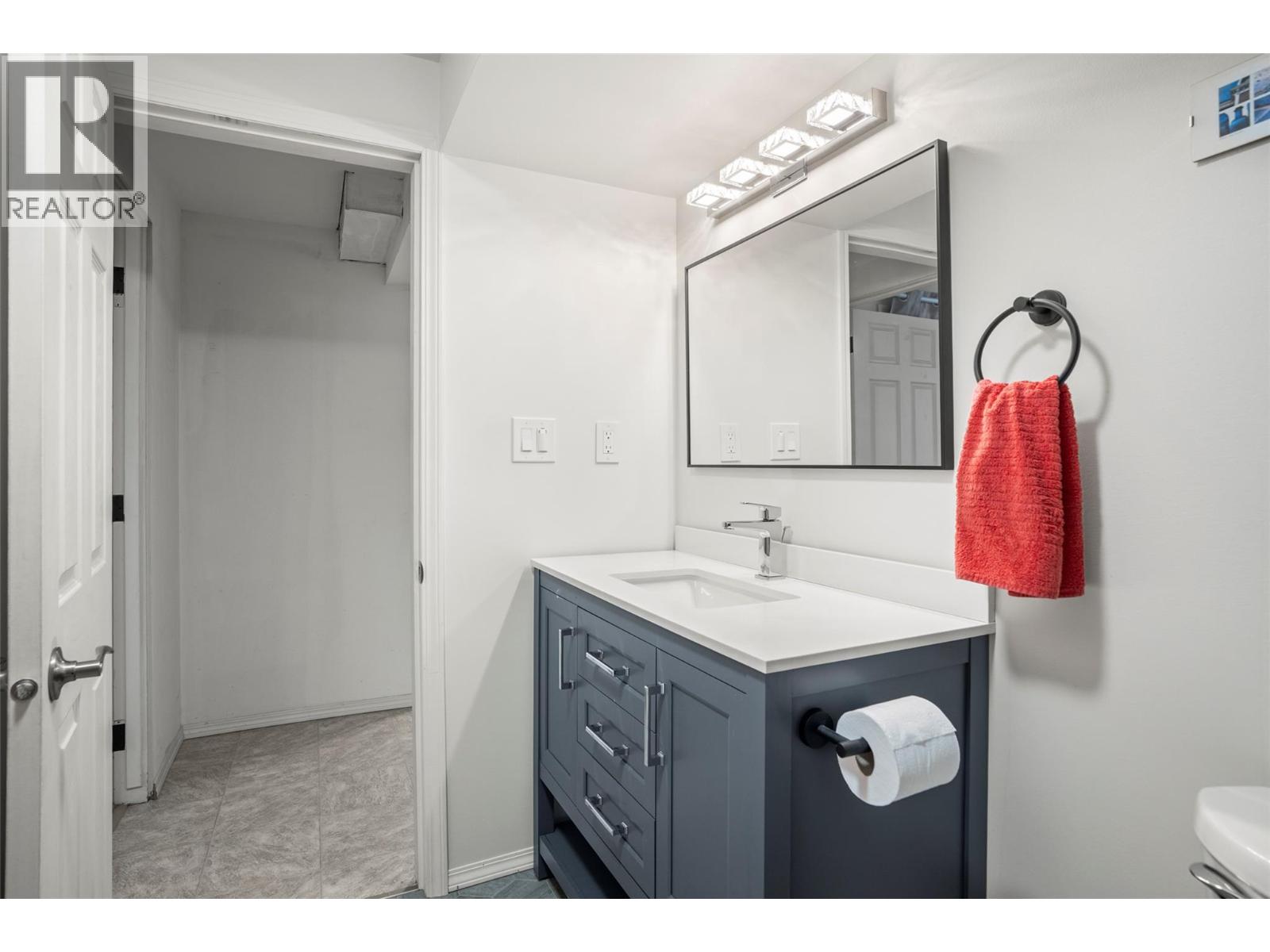  2102 41 Avenue, Vernon