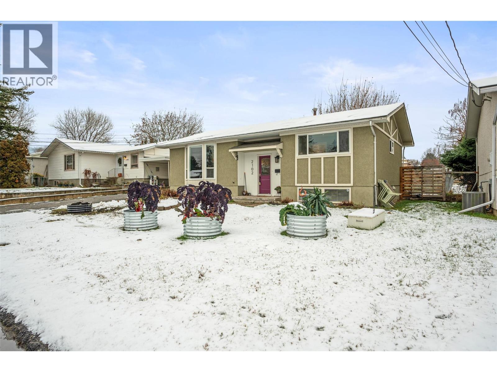  2102 41 Avenue, Vernon