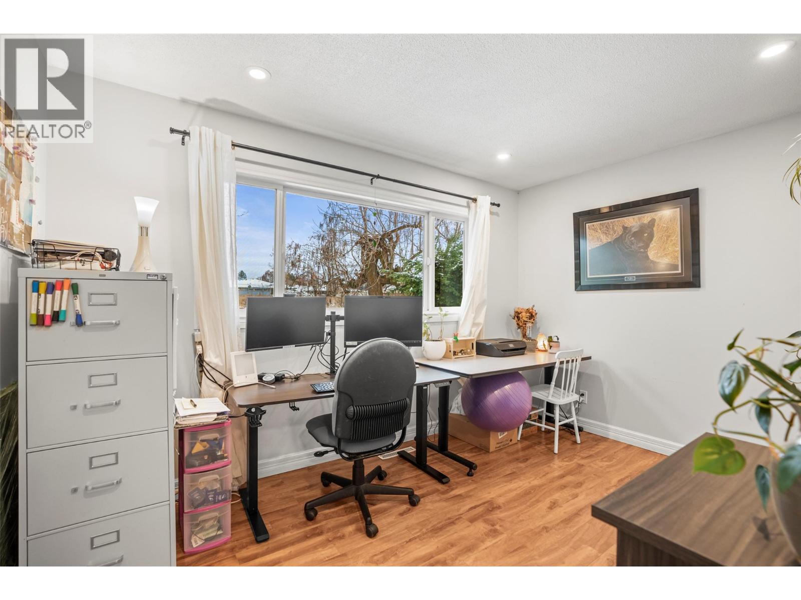  2102 41 Avenue, Vernon