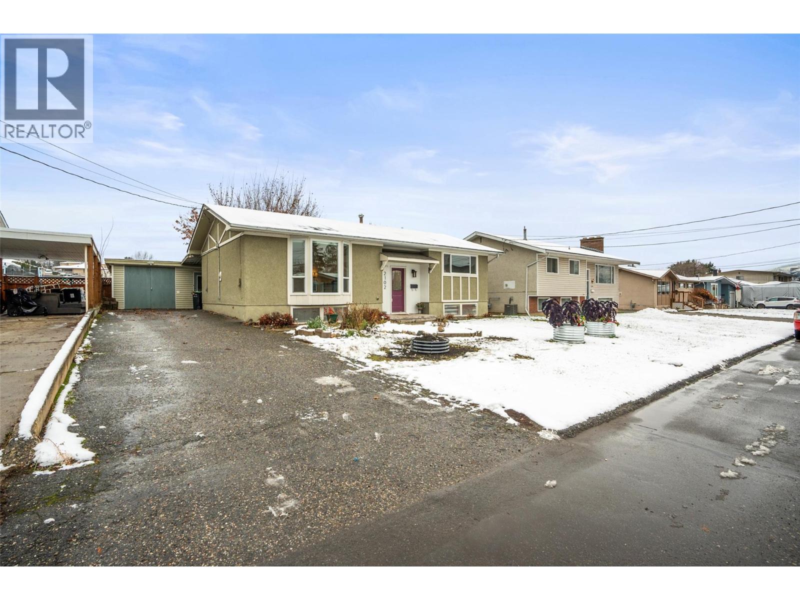  2102 41 Avenue, Vernon