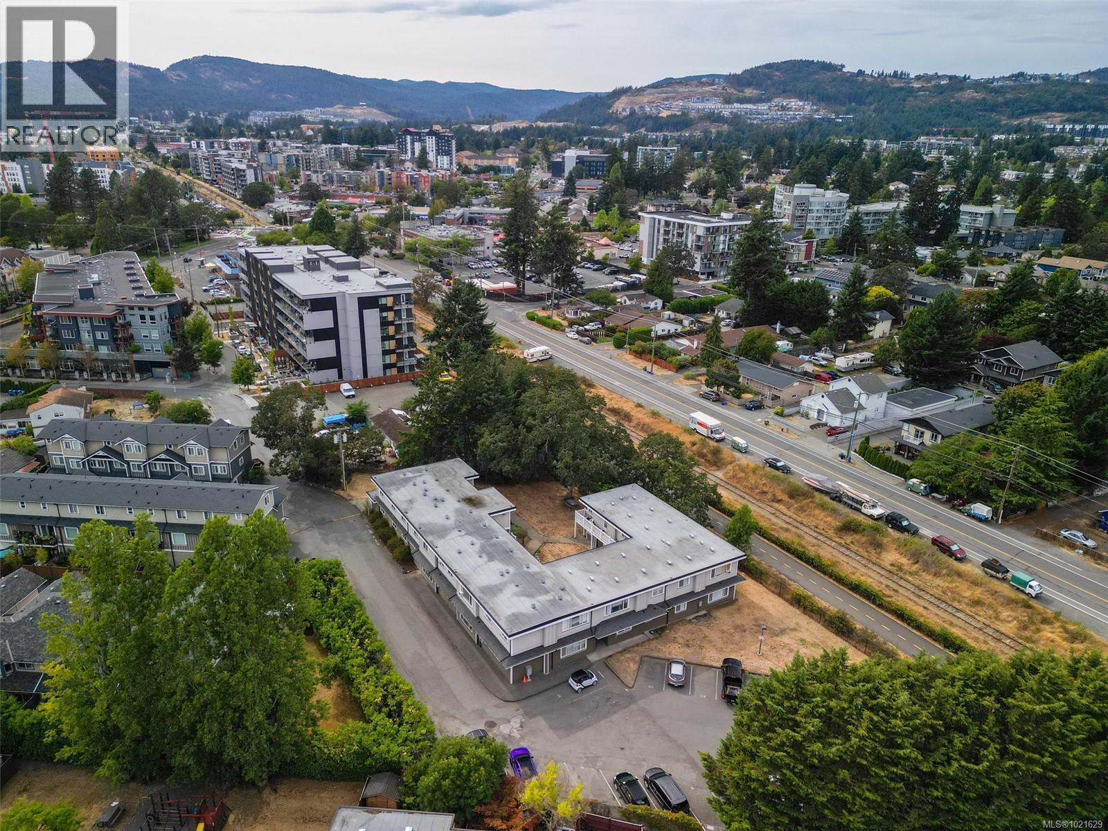 109 636 Granderson Rd, Langford