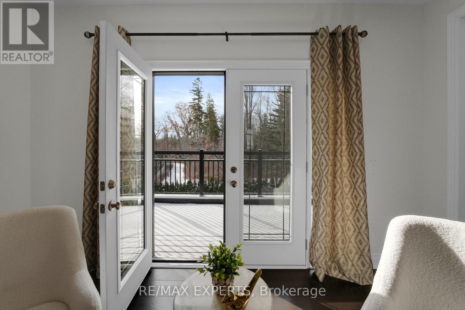 Single Family House for Sale in  LADY JESSICA DRIVE Vaughan (Patterson) 