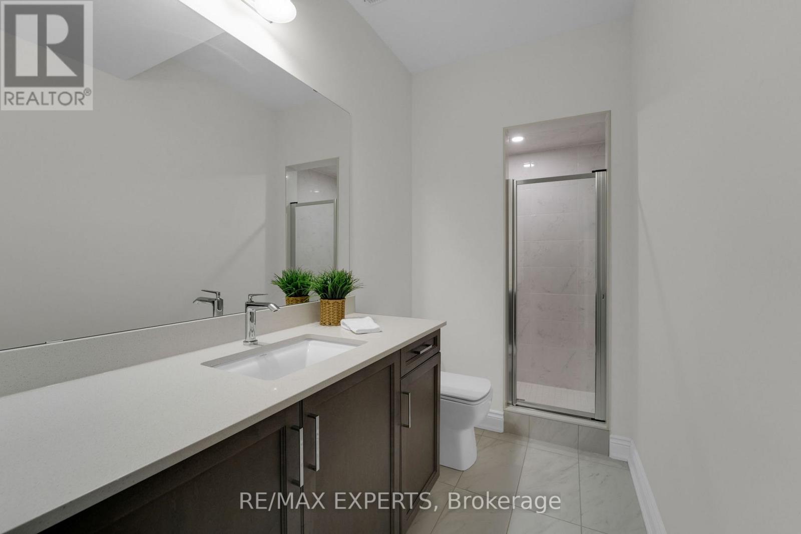 Single Family House for Sale in  LADY JESSICA DRIVE Vaughan (Patterson) 