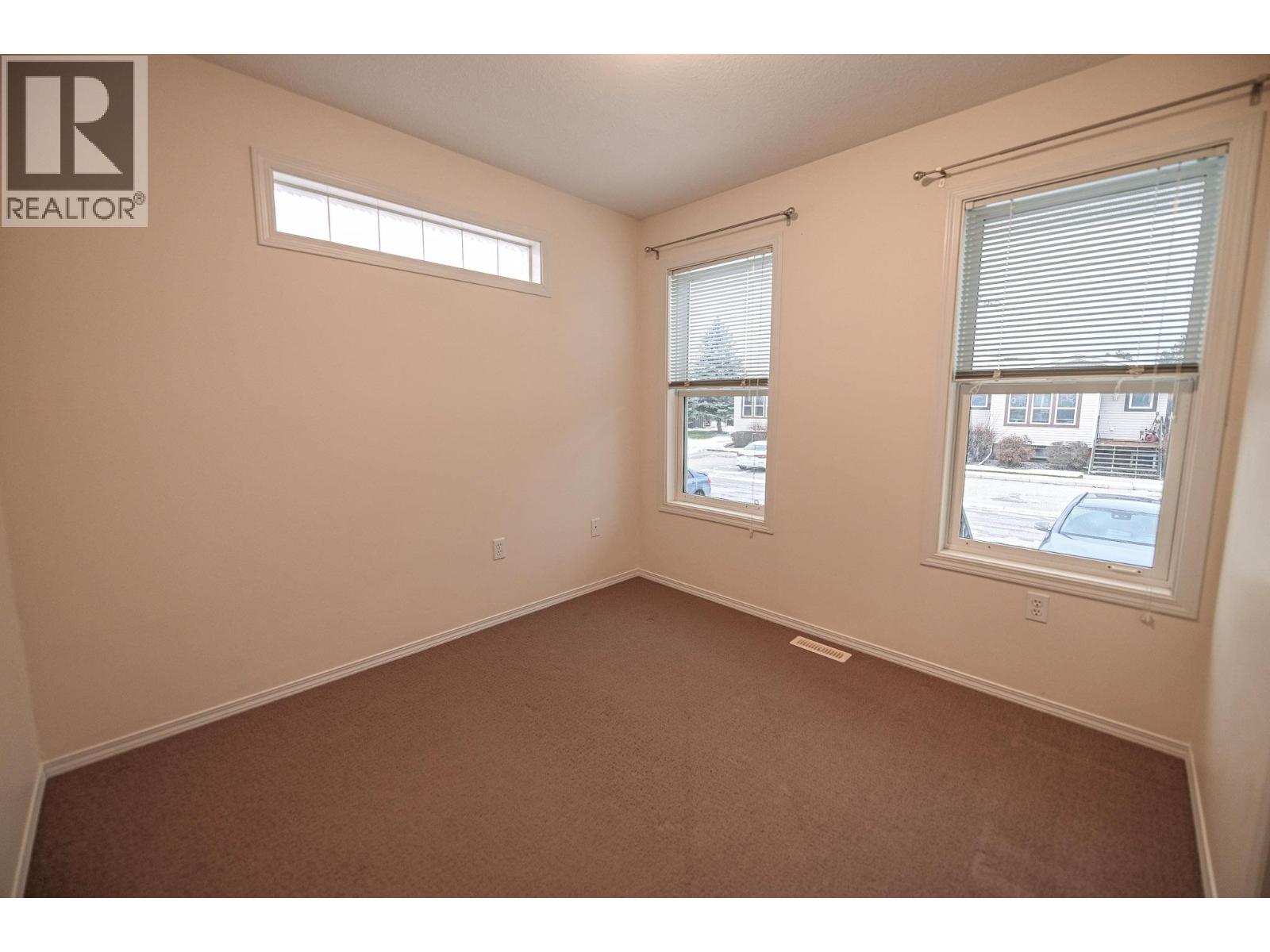 4866 Emerald Avenue, Canal Flats