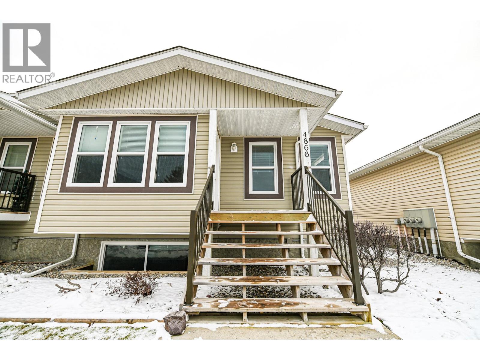 4866 Emerald Avenue, Canal Flats