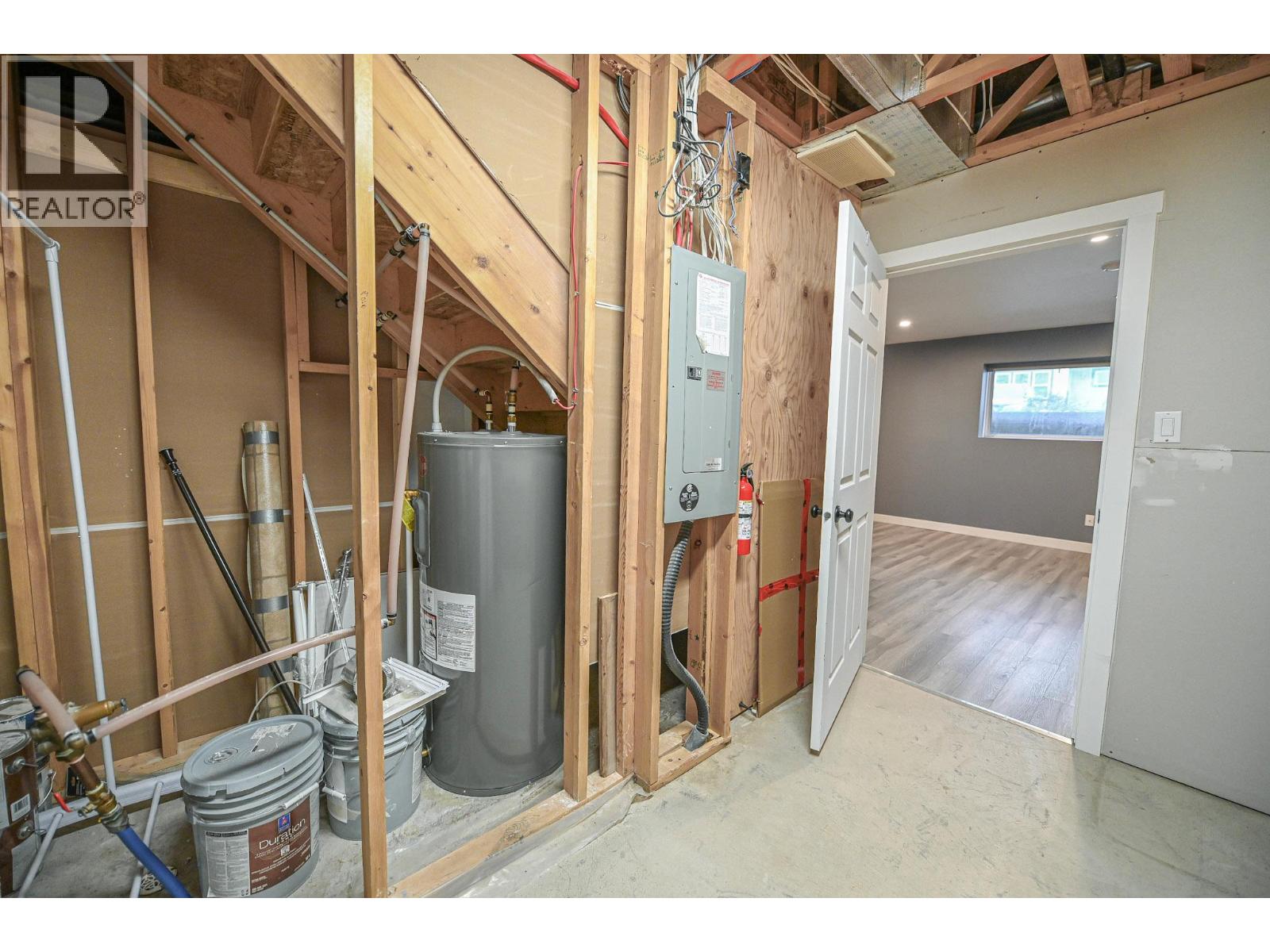 4866 Emerald Avenue, Canal Flats