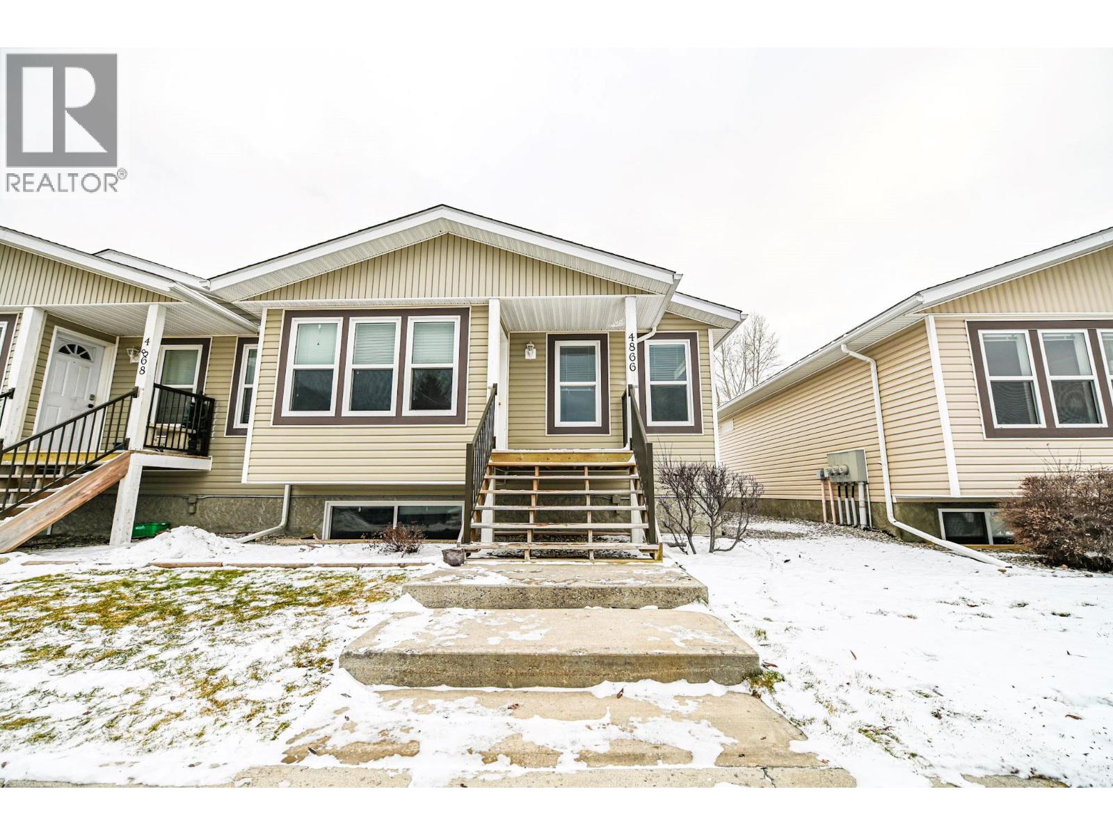 4866 Emerald Avenue, Canal Flats