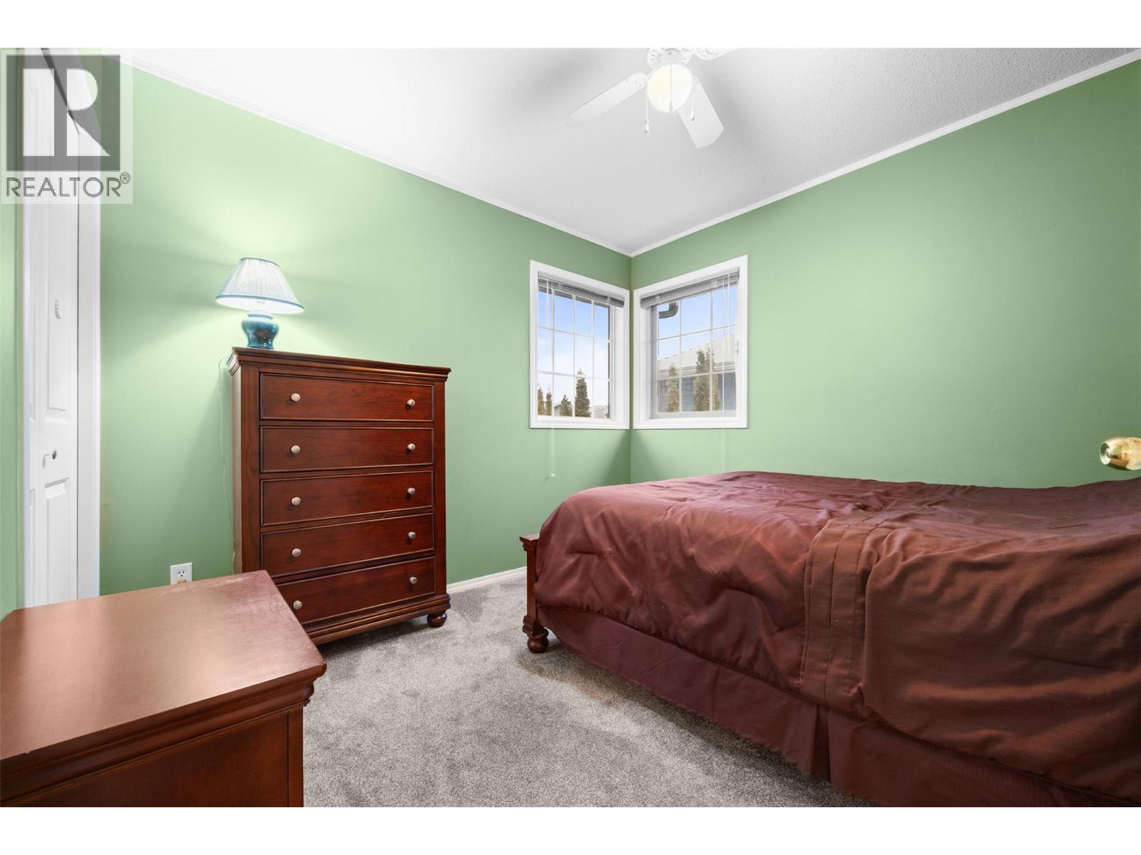  699 Saratoga Place, Kelowna