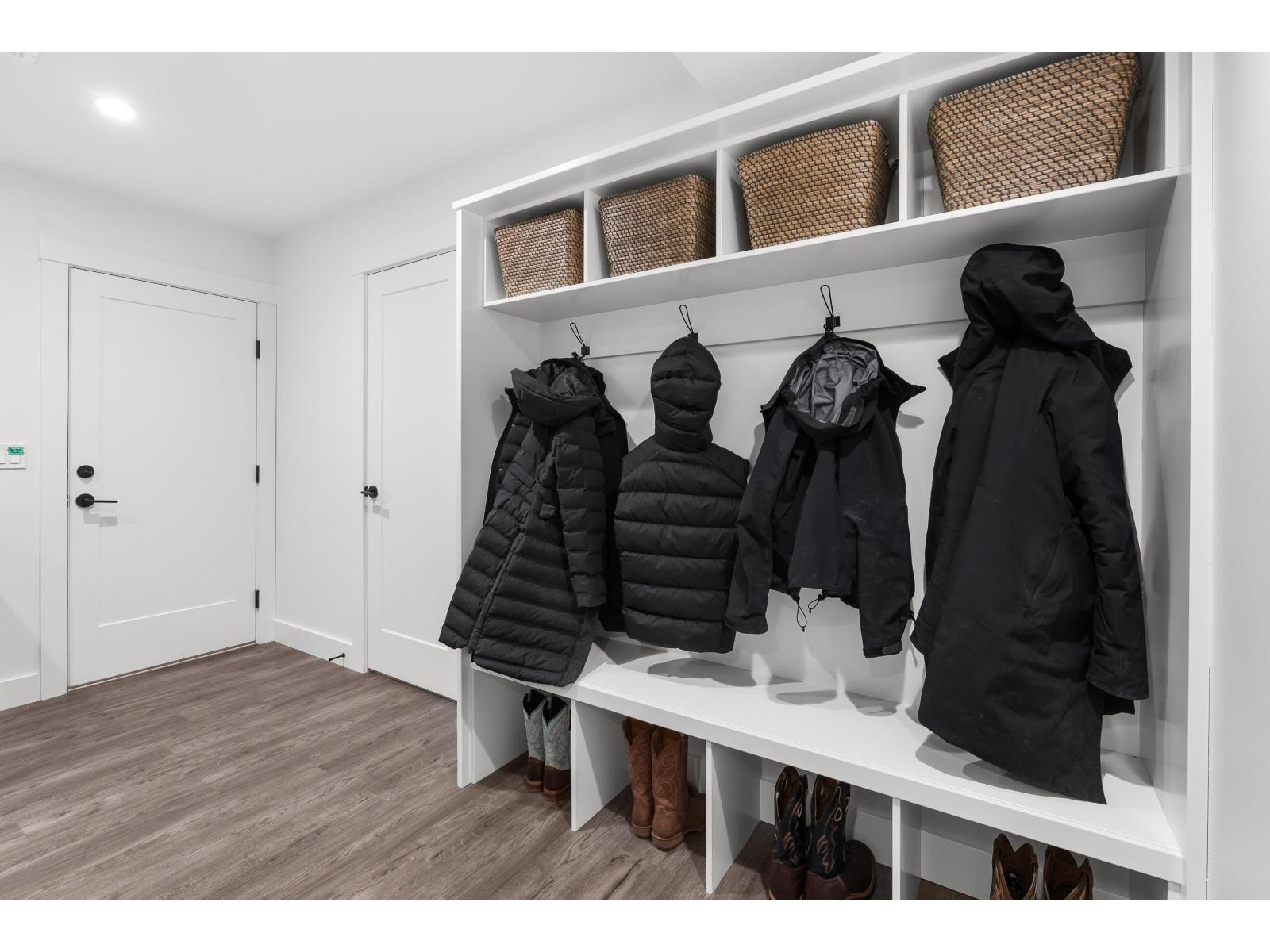 20060 43A AVENUE, Langley