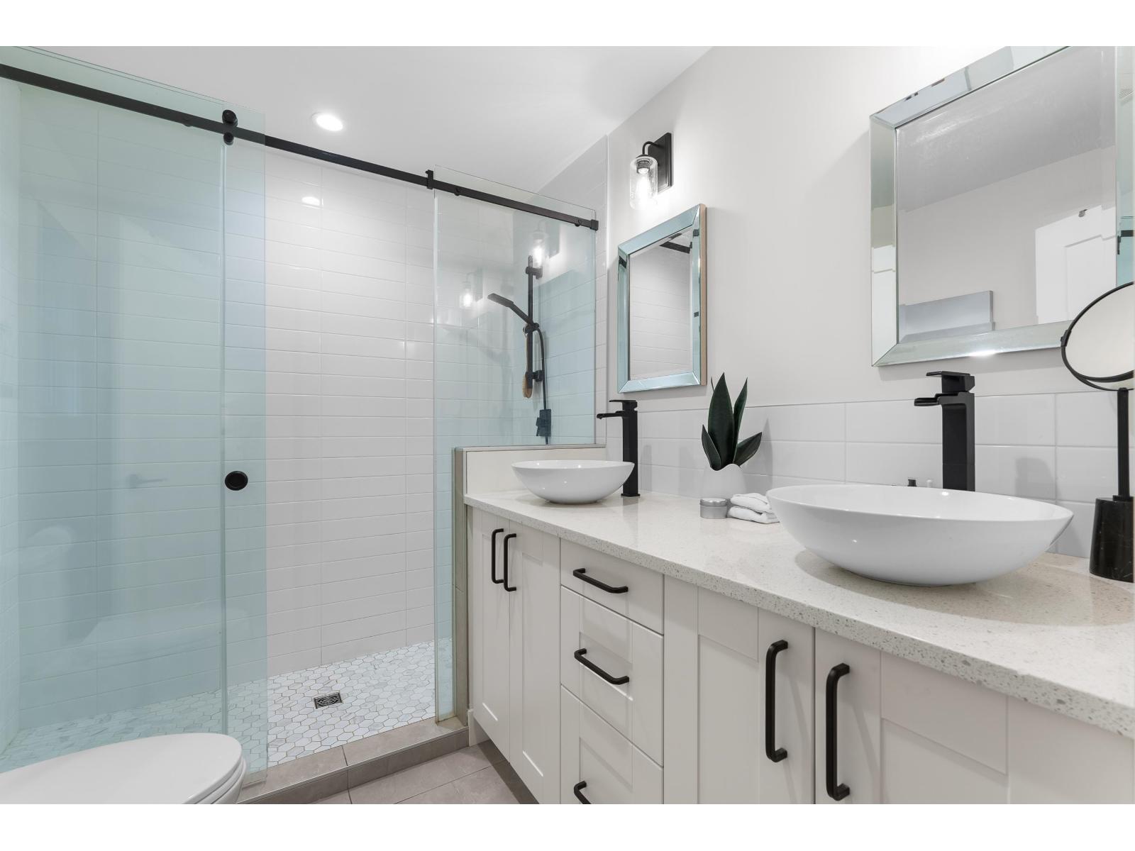 20060 43A AVENUE, Langley