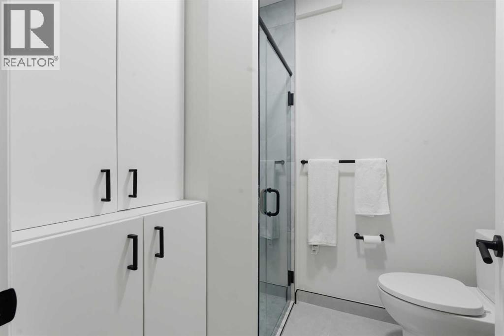 Single Family House for Sale in  Springbluff Heights SW Springbank Hill Calgary 