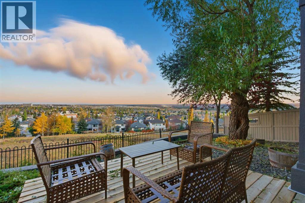 Single Family House for Sale in  Springbluff Heights SW Springbank Hill Calgary 