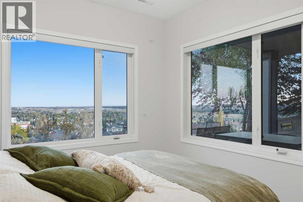 Single Family House for Sale in  Springbluff Heights SW Springbank Hill Calgary 