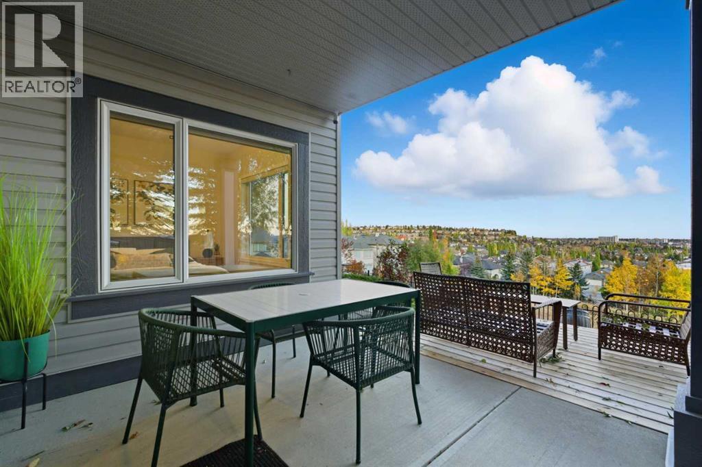 Single Family House for Sale in  Springbluff Heights SW Springbank Hill Calgary 