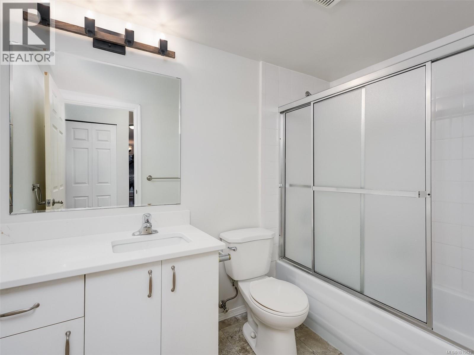 #302 1201 Hillside Ave - 24