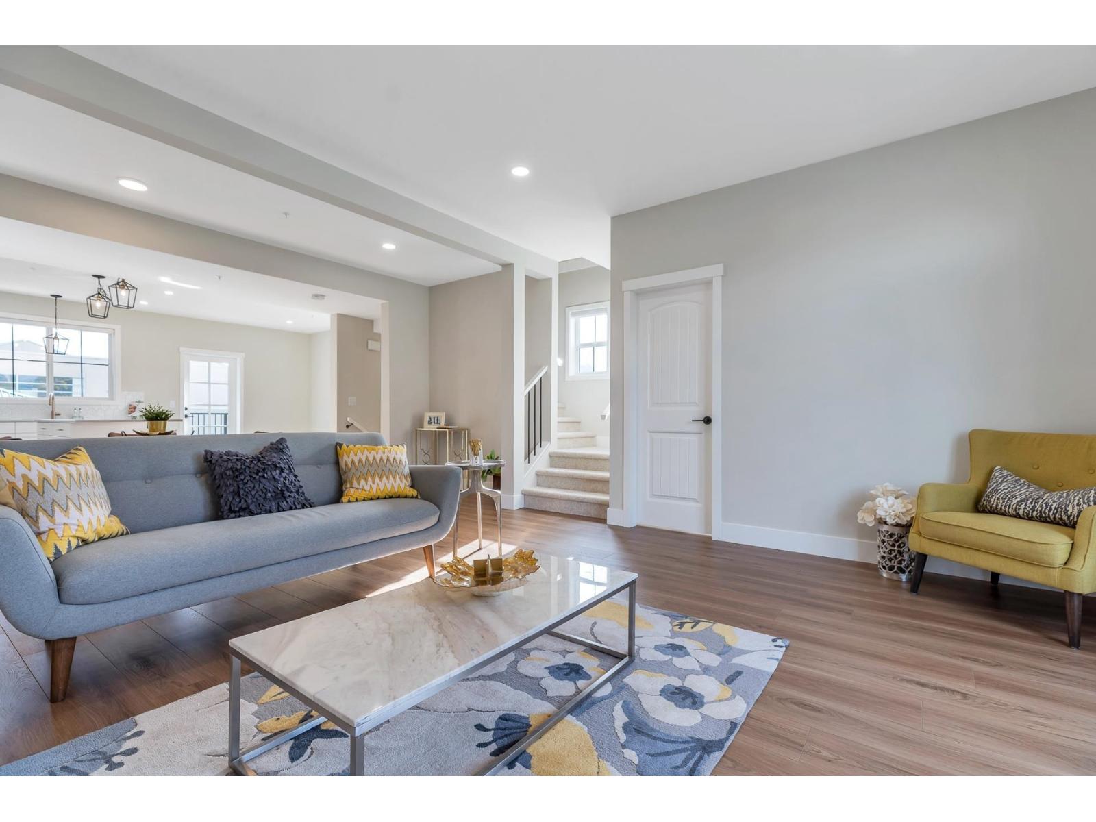 8 6590 FERN STREET, Sardis South, Chilliwack