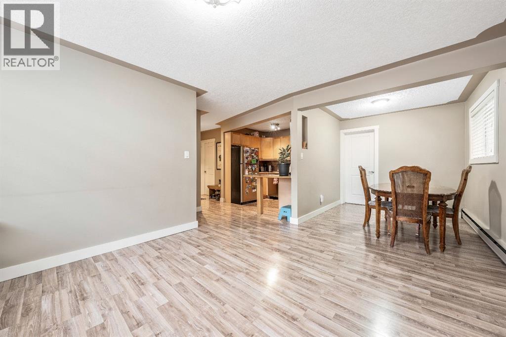 Single Family House for Sale in    Avenue SW Mission Calgary 