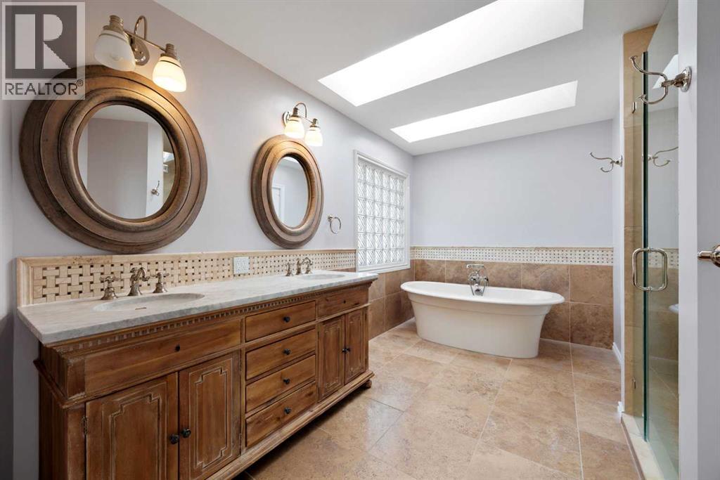 Single Family House for Sale in  Douglas Woods Manor SE Douglasdale/Glen Calgary 