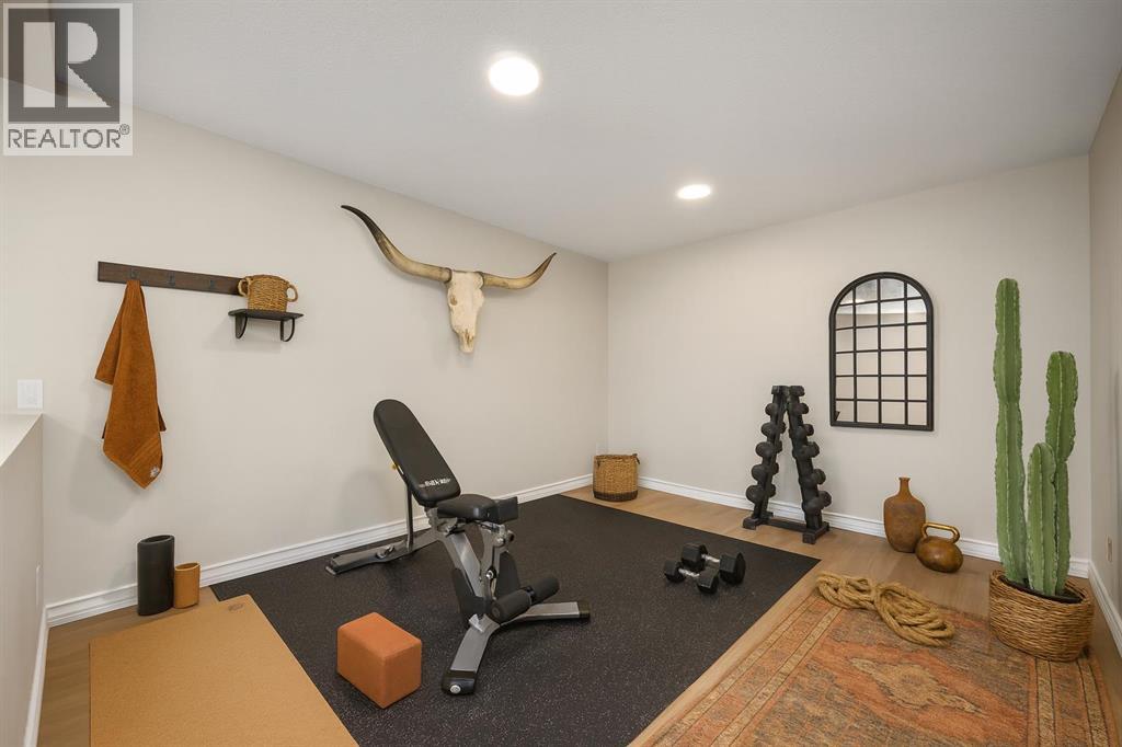 Single Family House for Sale in  Douglas Woods Manor SE Douglasdale/Glen Calgary 