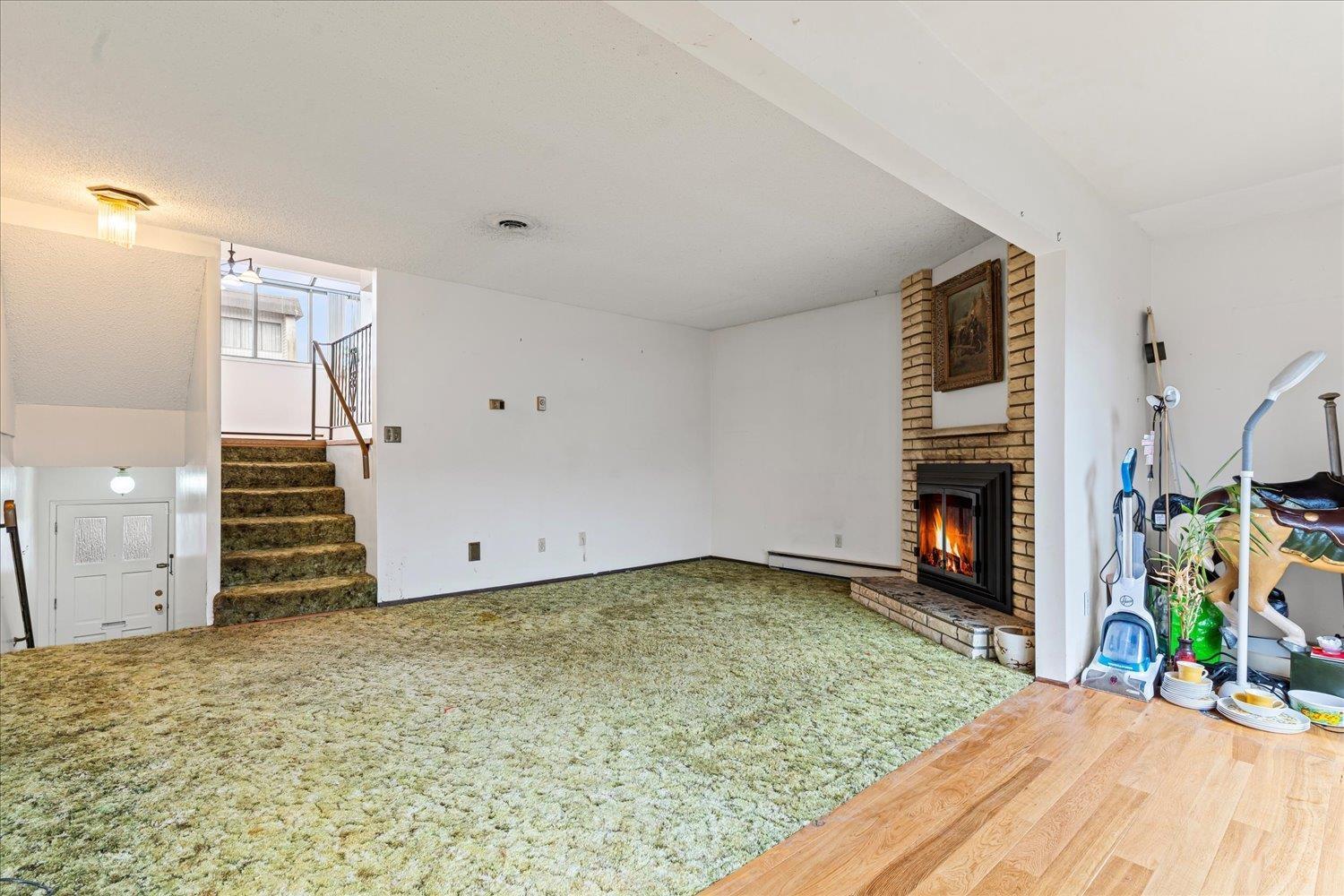 1 9446 HAZEL STREET, Chilliwack Proper East, Chilliwack