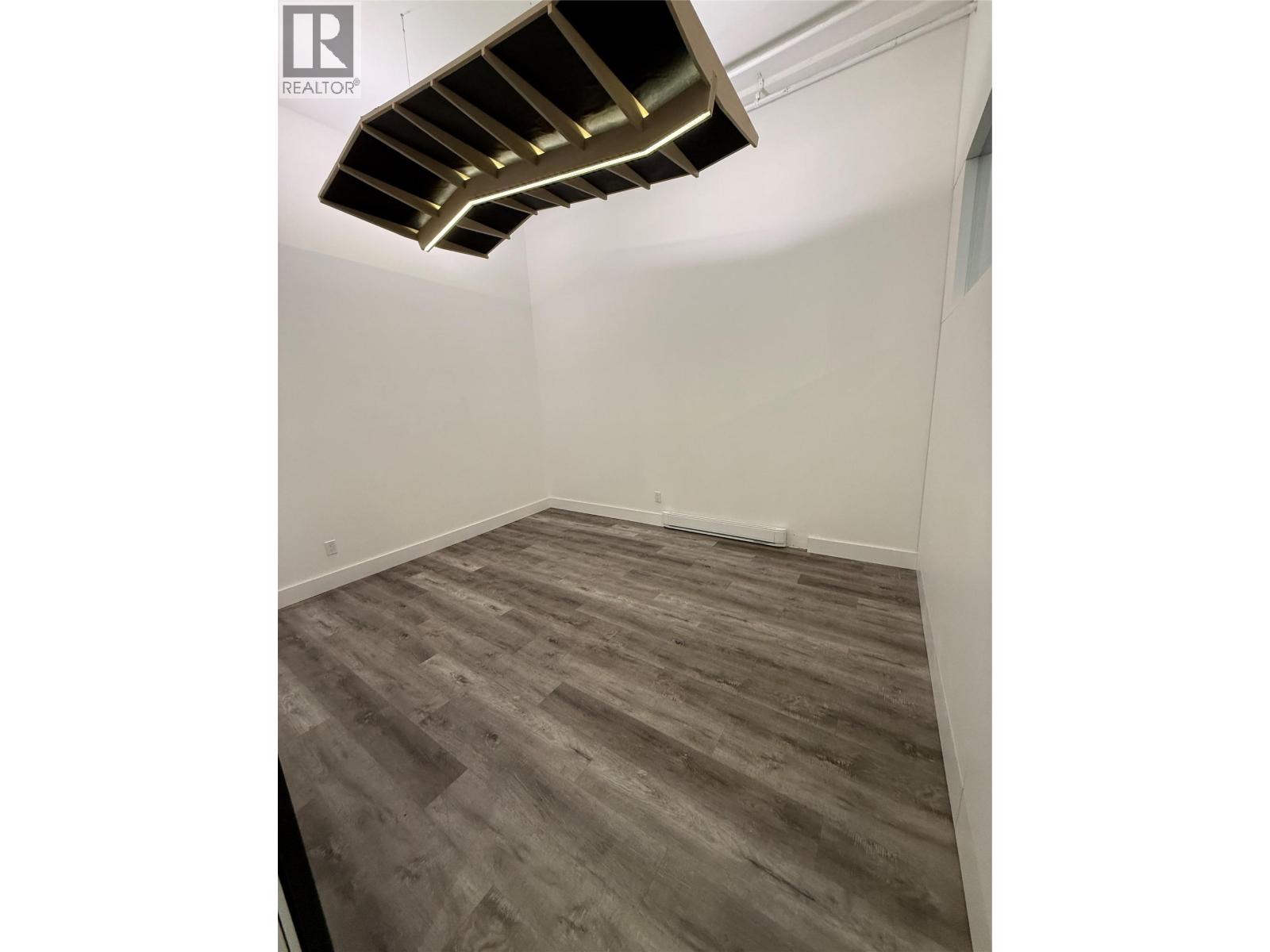 533 Baker Street Unit# 2, Nelson