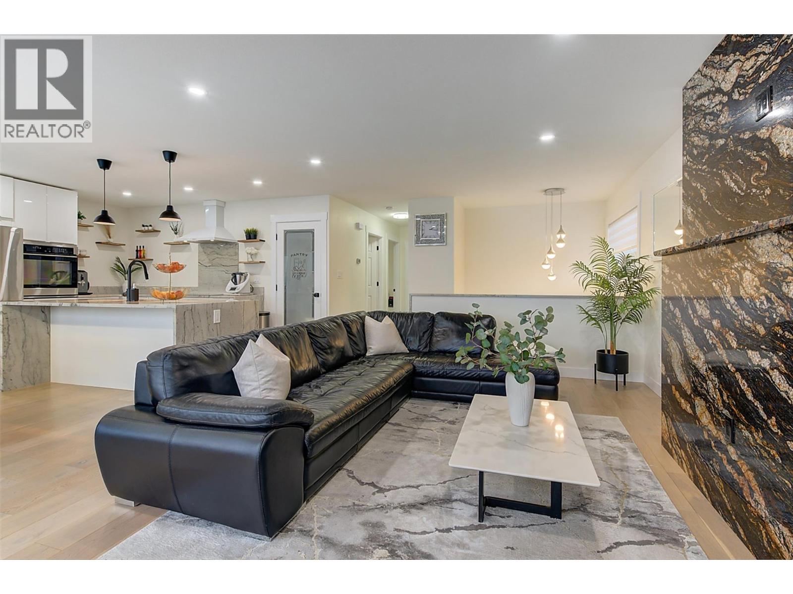  6178 Lipsett Avenue, Peachland