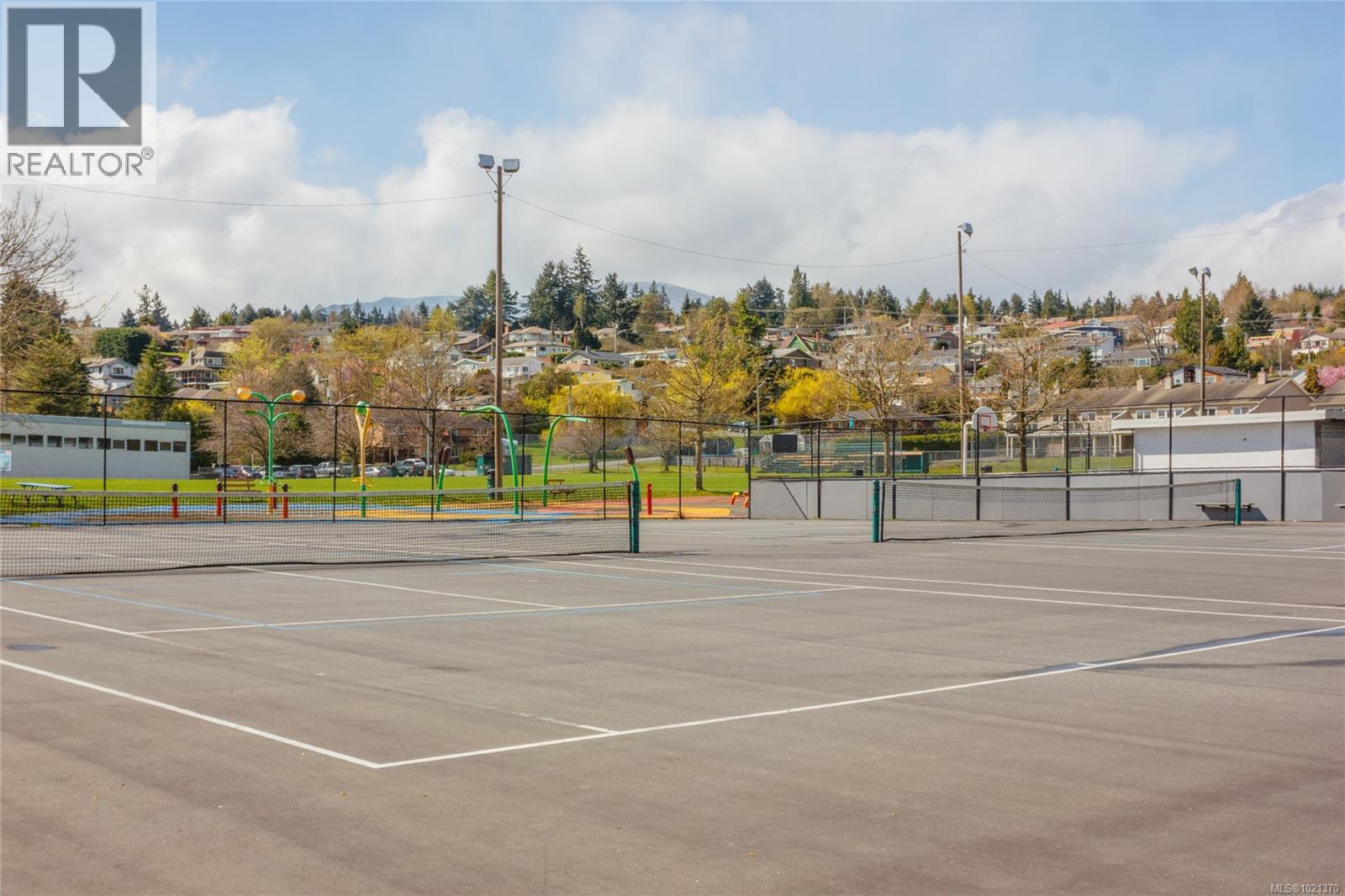 110 2815 Departure Bay Rd, Nanaimo