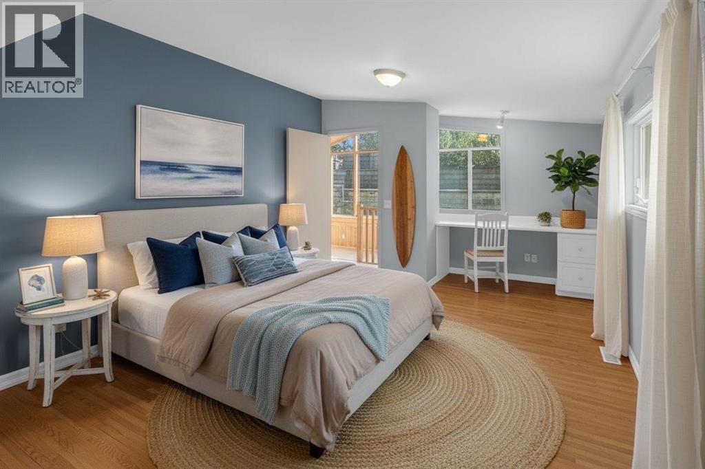 Single Family House Bungalow for Sale in   Avenue NE Winston Heights/Mountview Calgary 