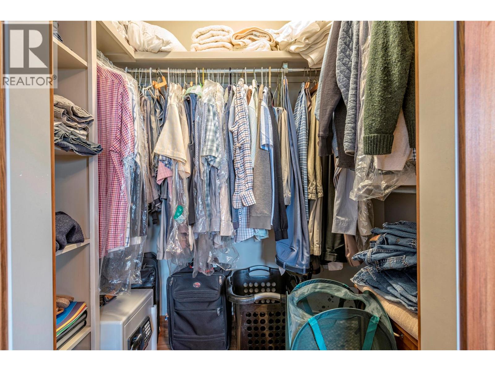 7800 Howe Drive, Coldstream