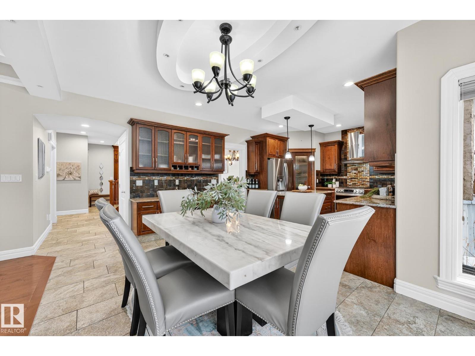 49 LOISELLE WY, St. Albert