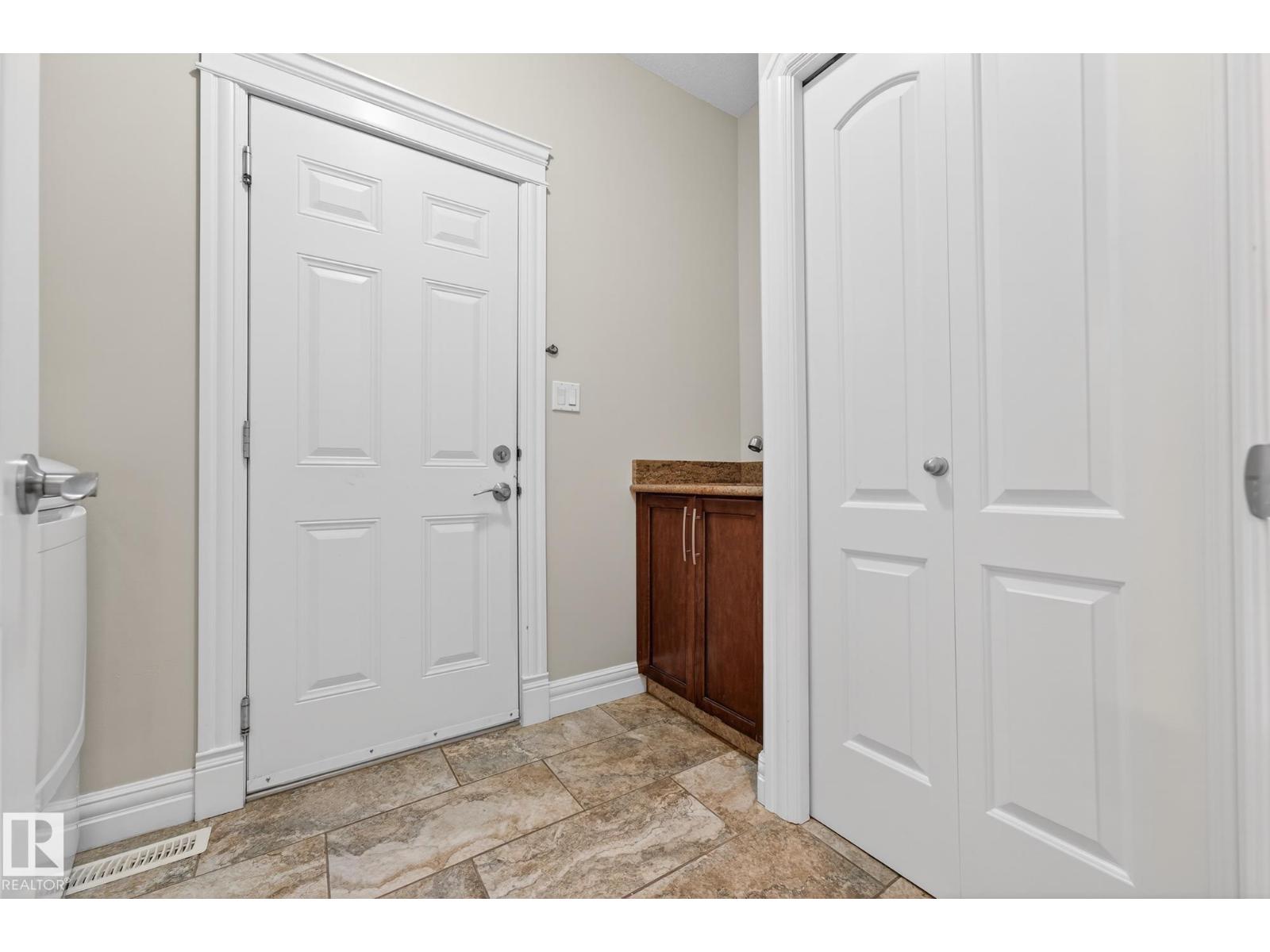 49 LOISELLE WY, St. Albert