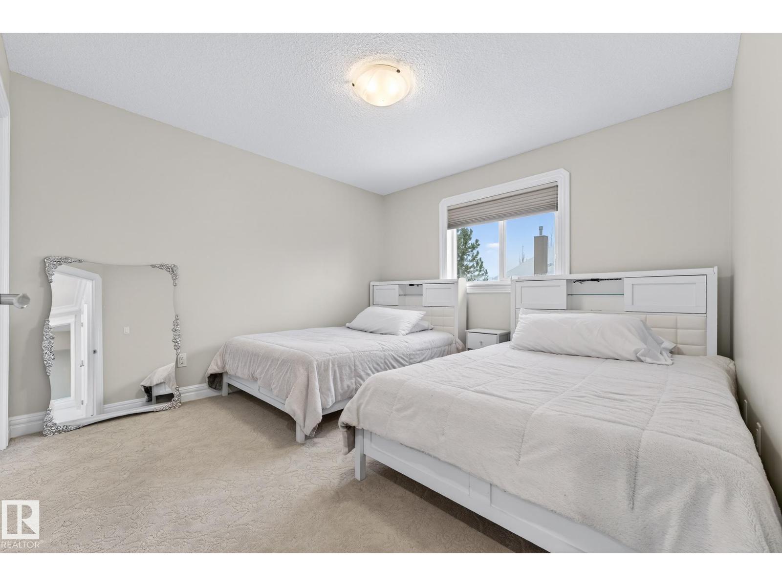 49 LOISELLE WY, St. Albert