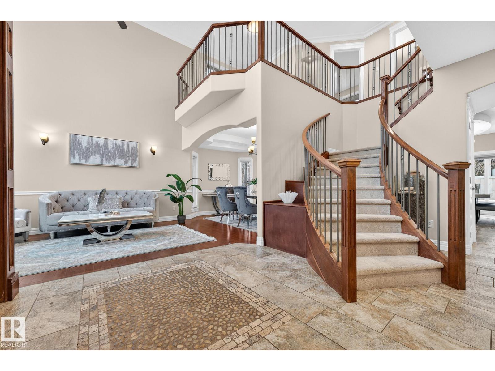 49 LOISELLE WY, St. Albert