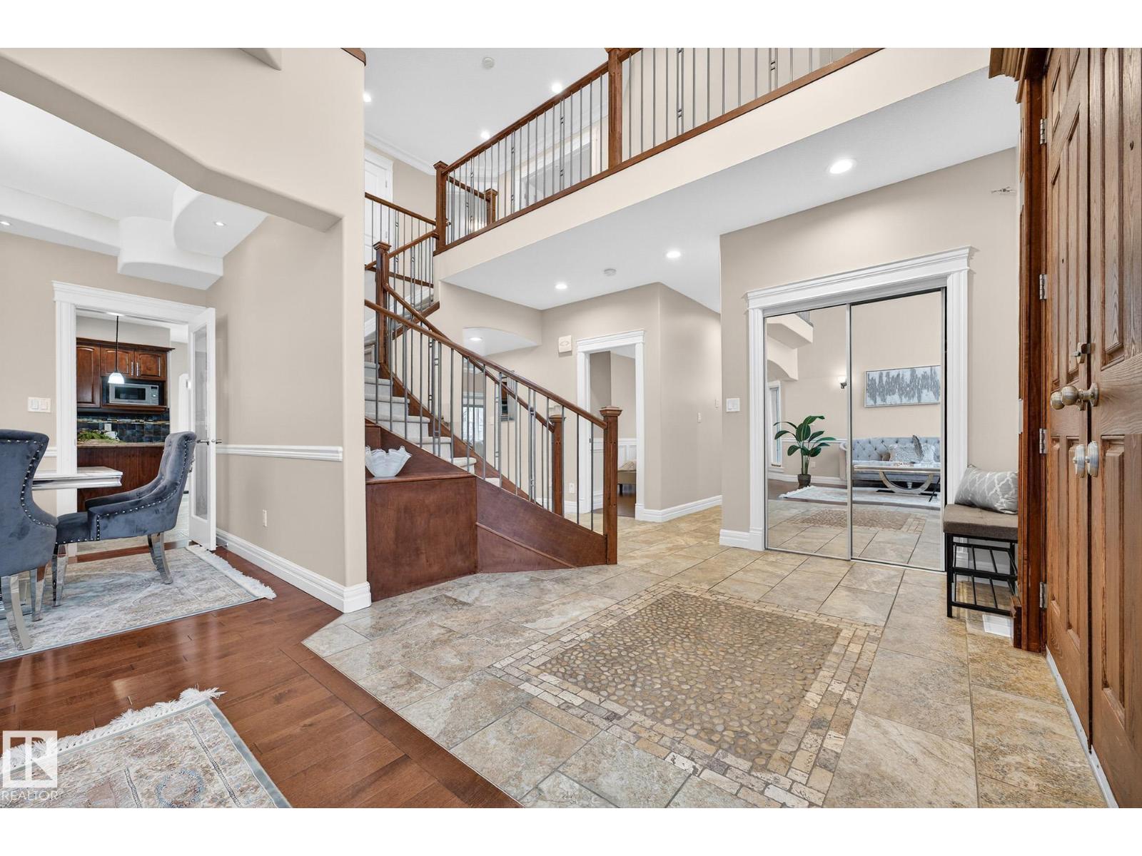 49 LOISELLE WY, St. Albert