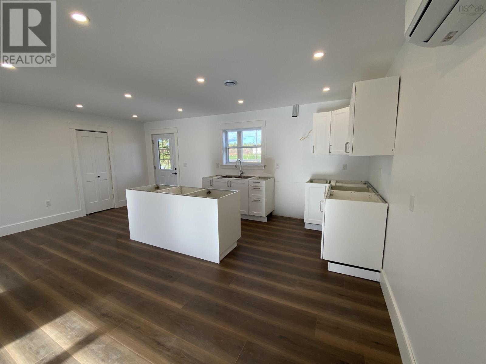 Property 20 of 47 of 1882 Fox Harbour Road