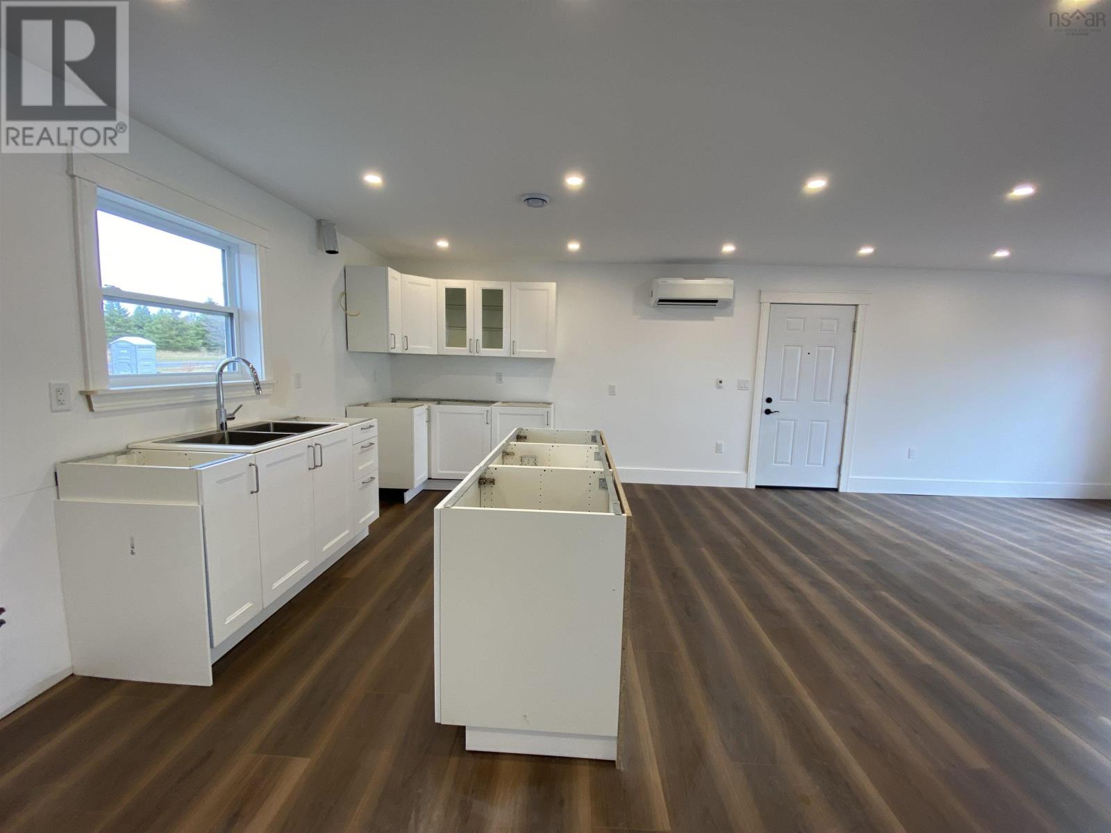 Property 26 of 47 of 1882 Fox Harbour Road