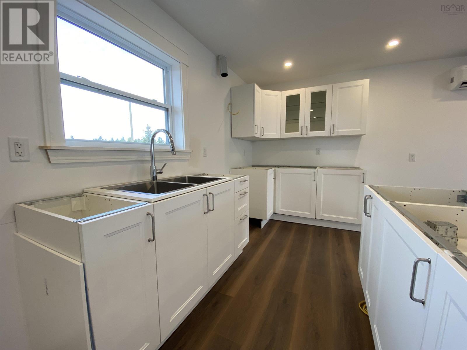 Property 23 of 47 of 1882 Fox Harbour Road