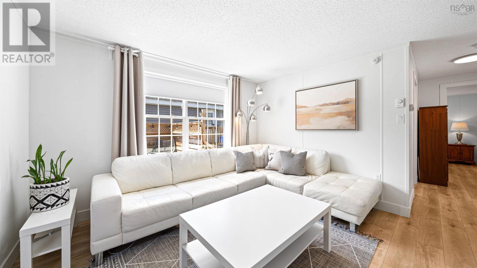 Property photo of 10 Bellwood Drive