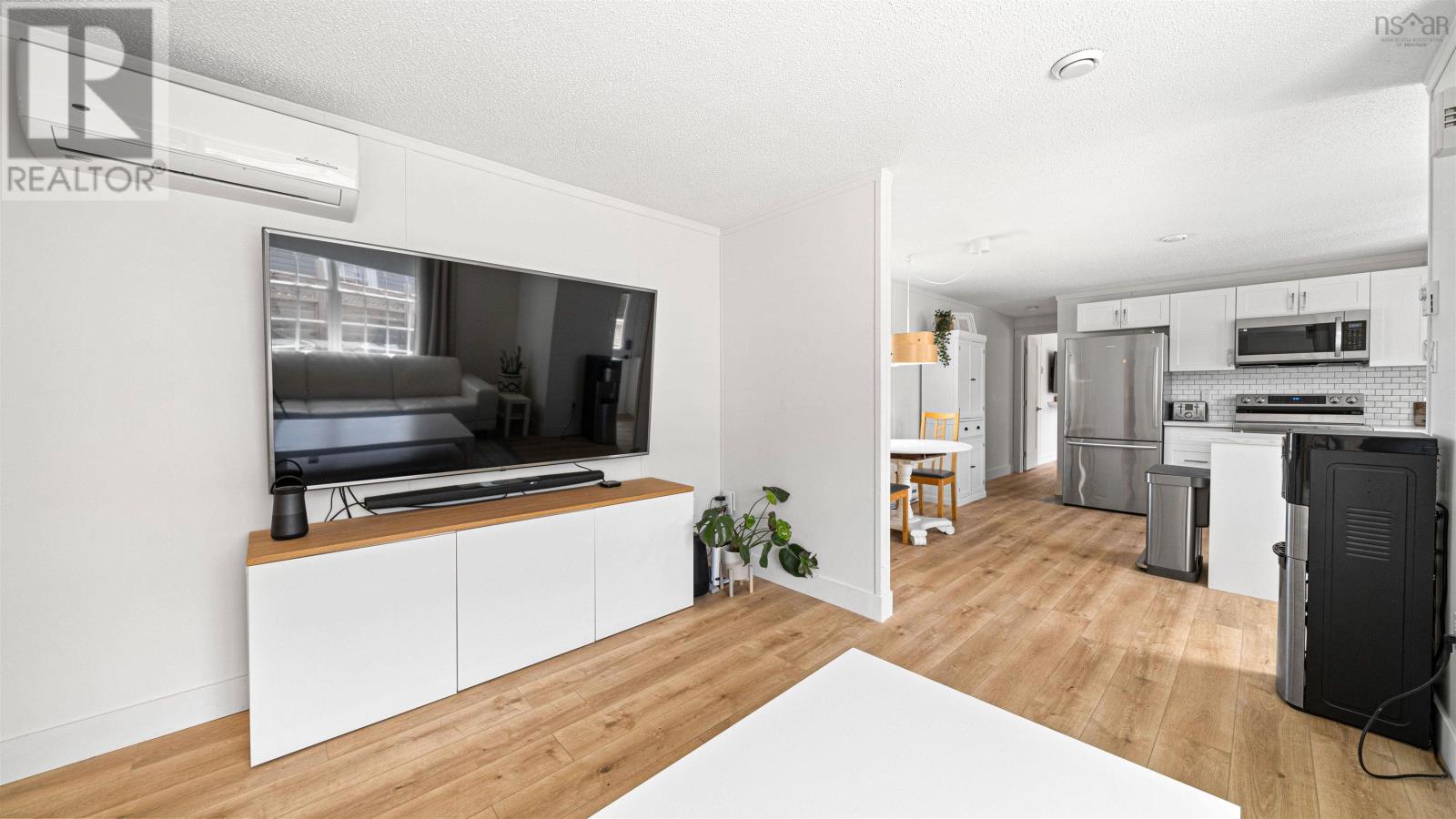 Property 16 of 23 of 10 Bellwood Drive