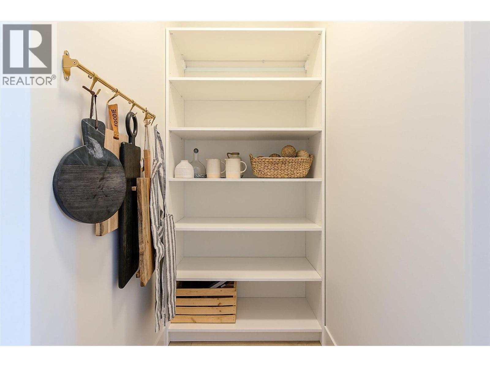  761 Barnaby Road, Kelowna