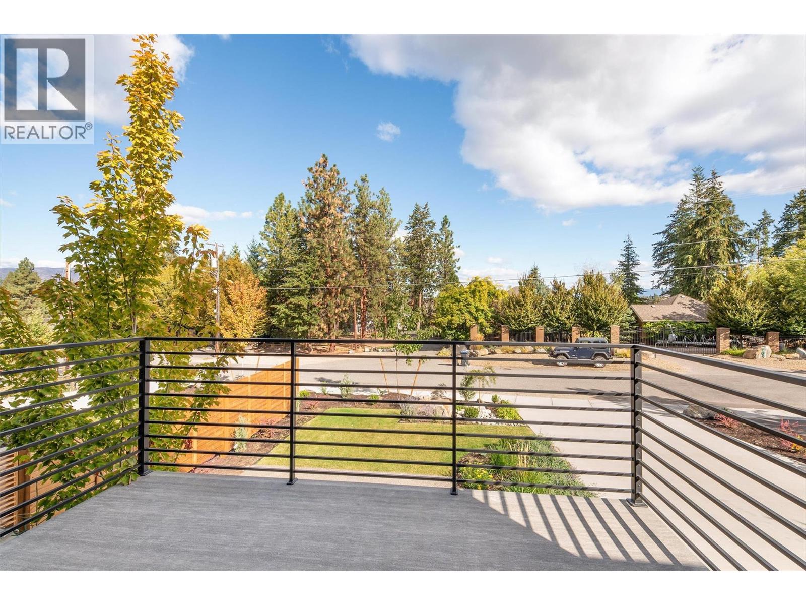  761 Barnaby Road, Kelowna