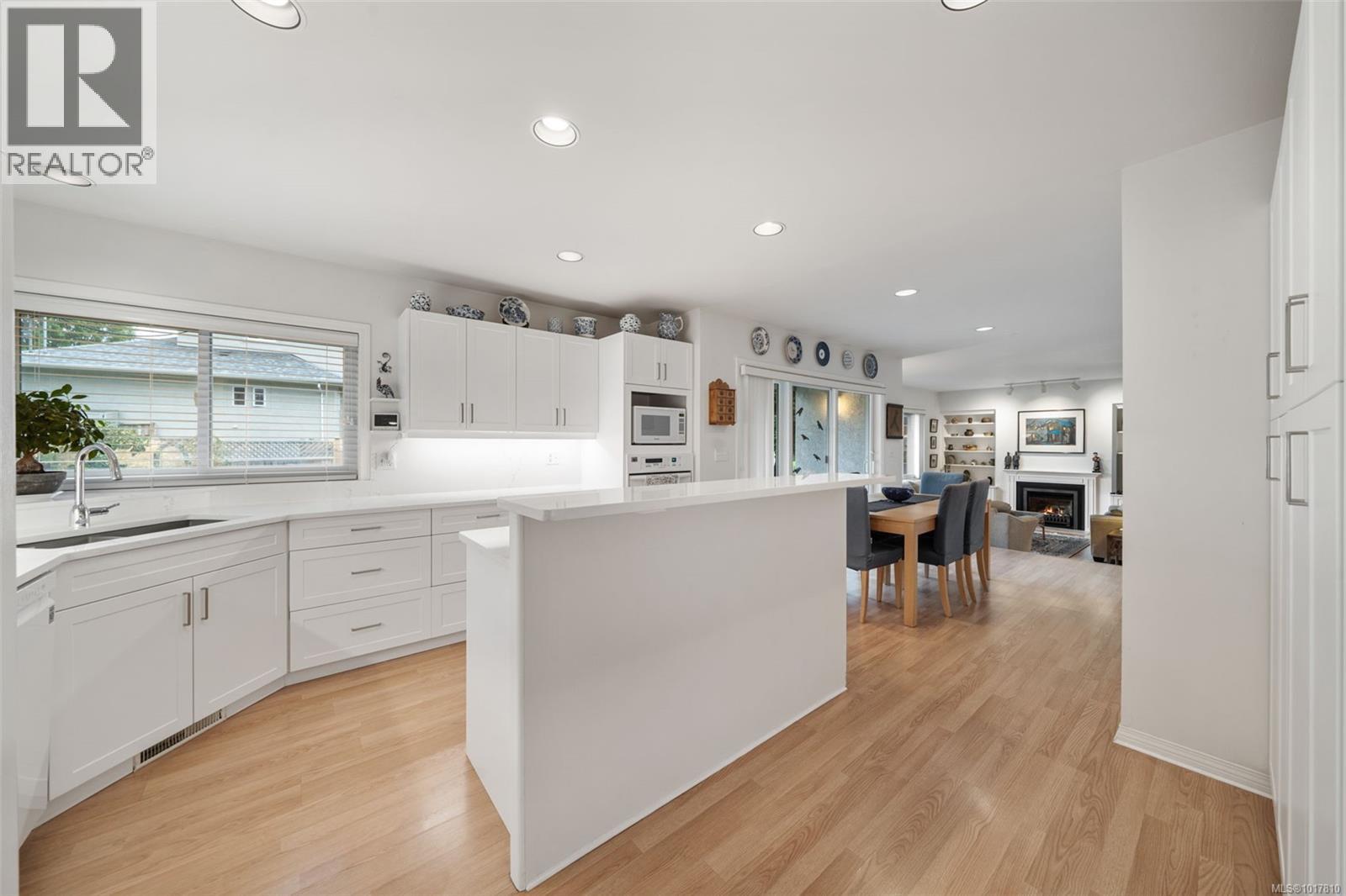 1741 Barrie Rd, Saanich