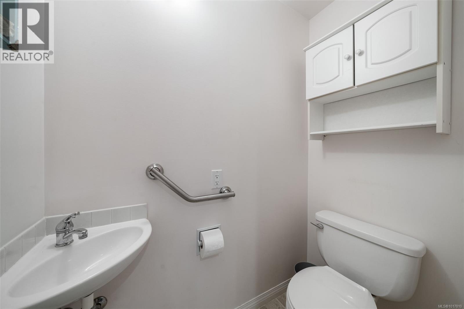 1741 Barrie Rd, Saanich