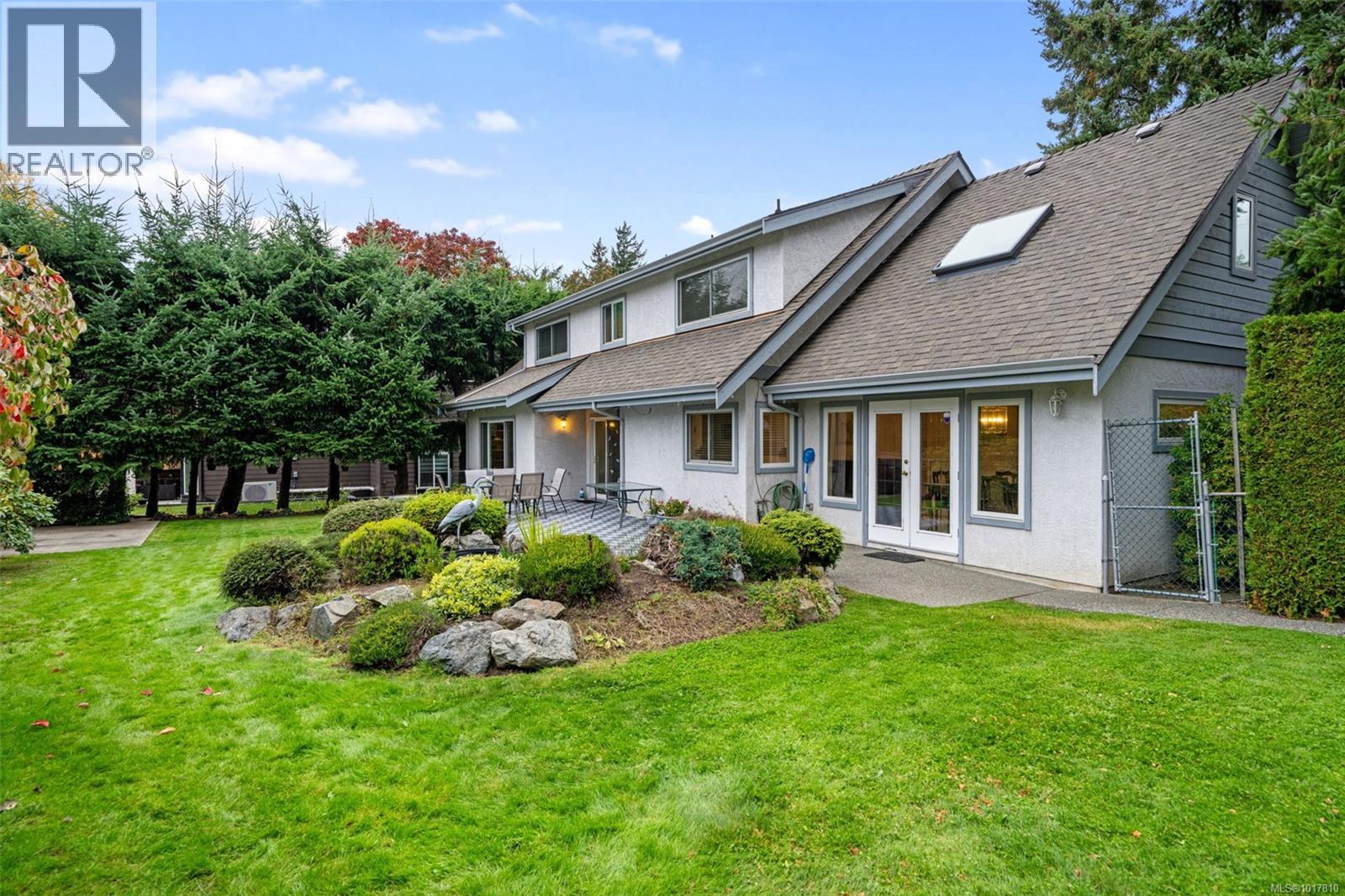 1741 Barrie Rd, Saanich