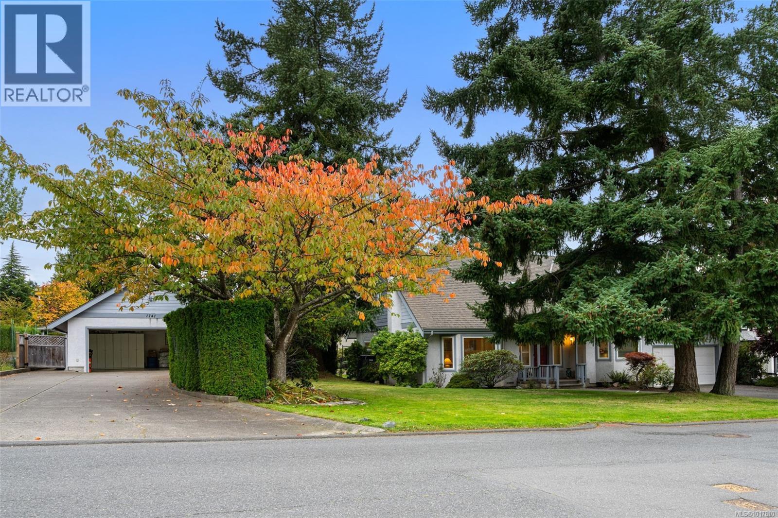 1741 Barrie Rd, Saanich