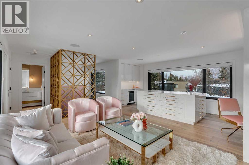 Single Family House for Sale in  Crestview Road SW Elbow Park Calgary 