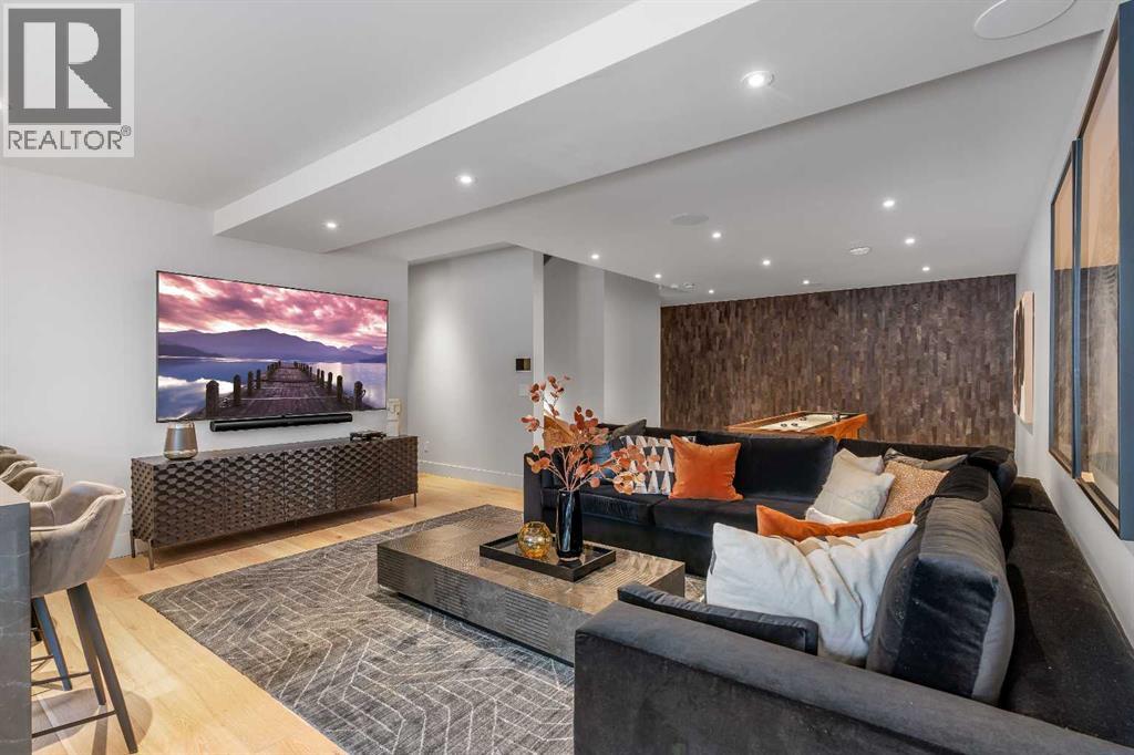 Single Family House for Sale in  Crestview Road SW Elbow Park Calgary 