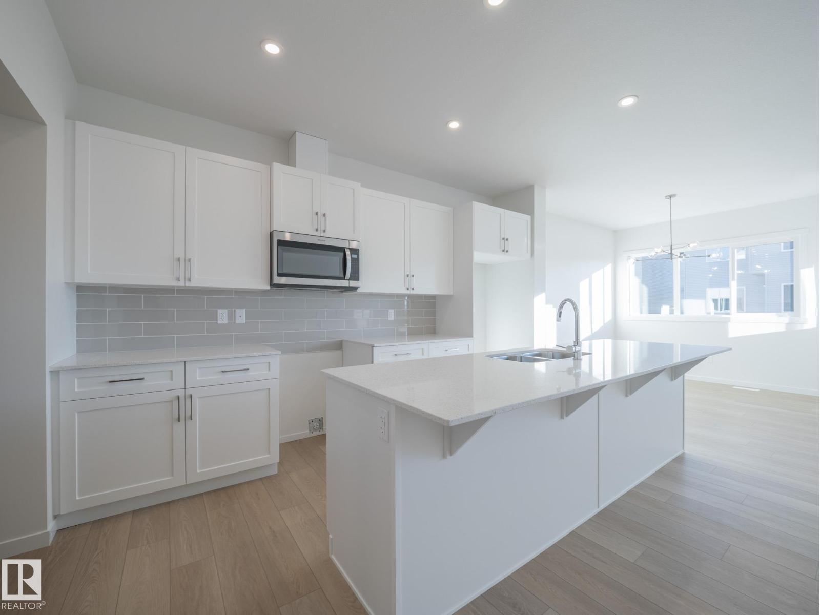 104 NERINE CR, St. Albert